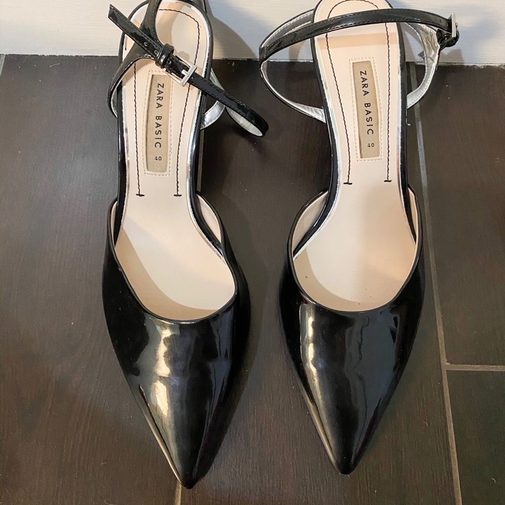ZARA BLACK PATENT STRAP KITTEN HEELS
